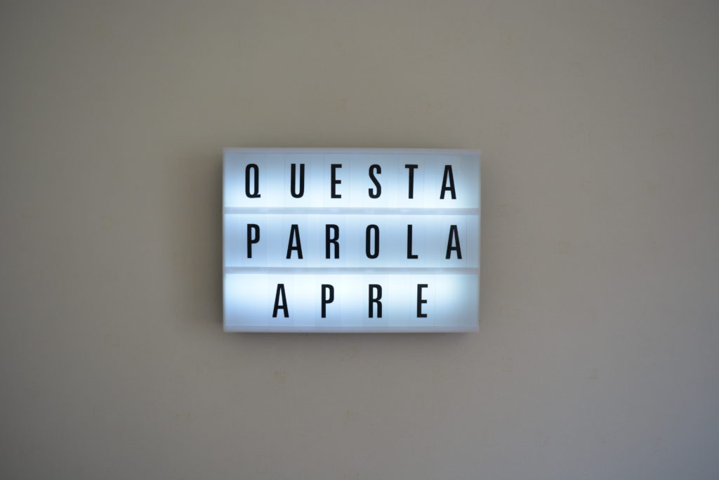 Questa Parola Apre - Luca Olivieri - Courtesy of the artist